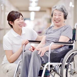 高齢者や障がいのある人に優しいまちづくり